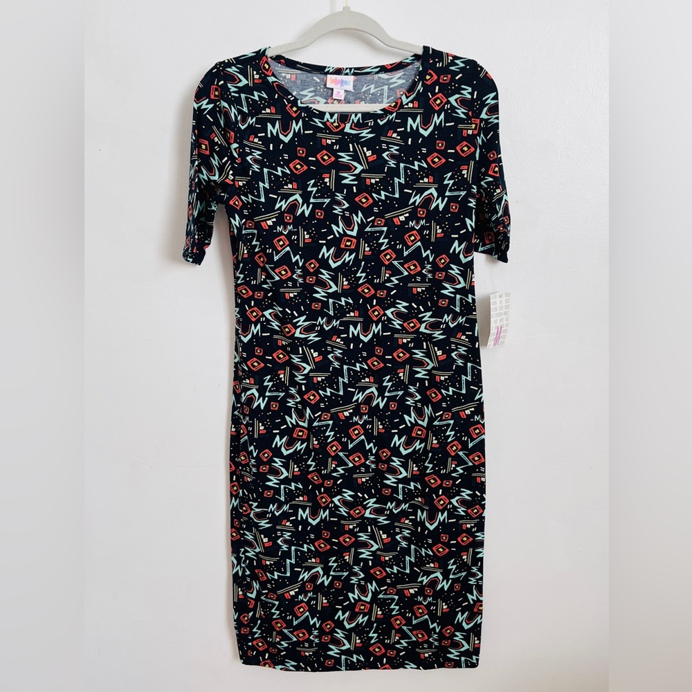 Dress Medium NWT Black Print Bodycon Sheath Slim 80’s Style